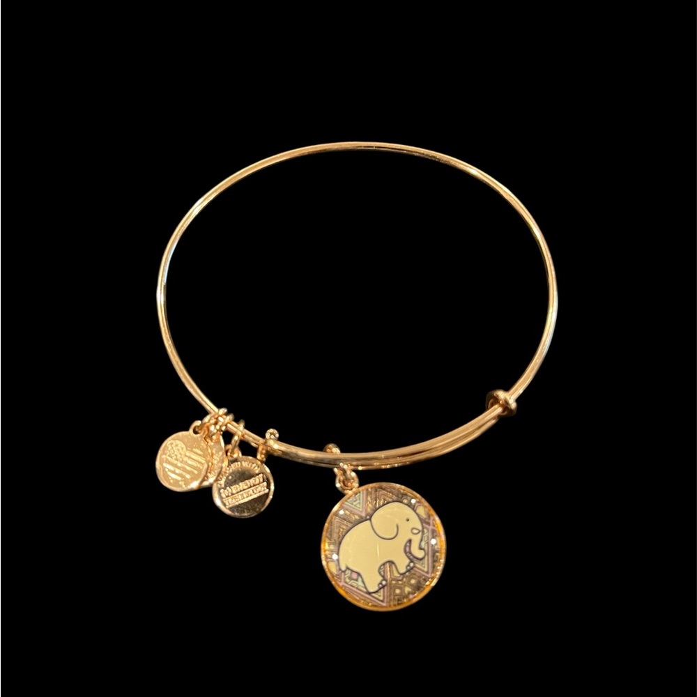 Ivory Ella Gold Elephant Charm Bracelet